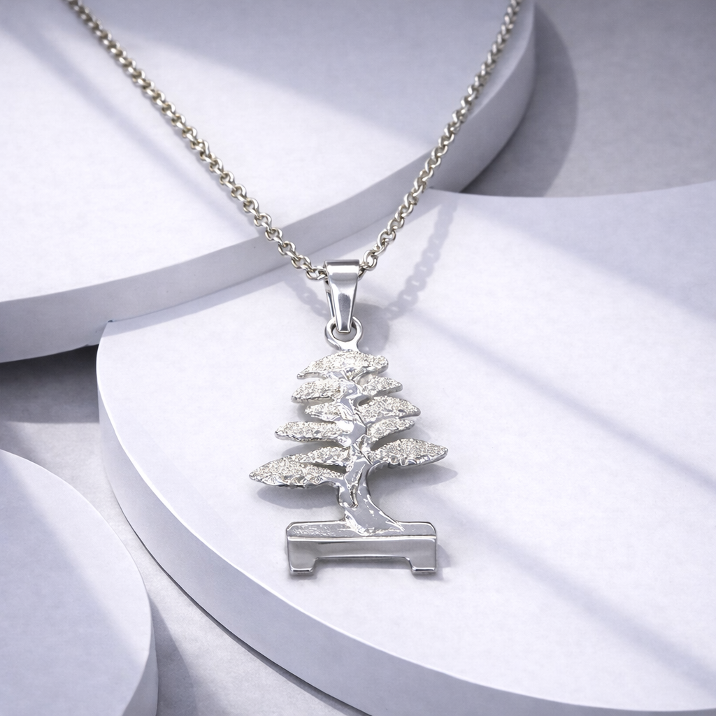 Strieborný prívesok bonsai na mieru – ručná výroba strieborného šperku